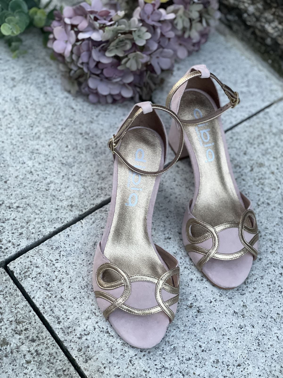 Sandalia tacón Dibia by Ezzio 56297 ante piel rosa nude - Imagen 4