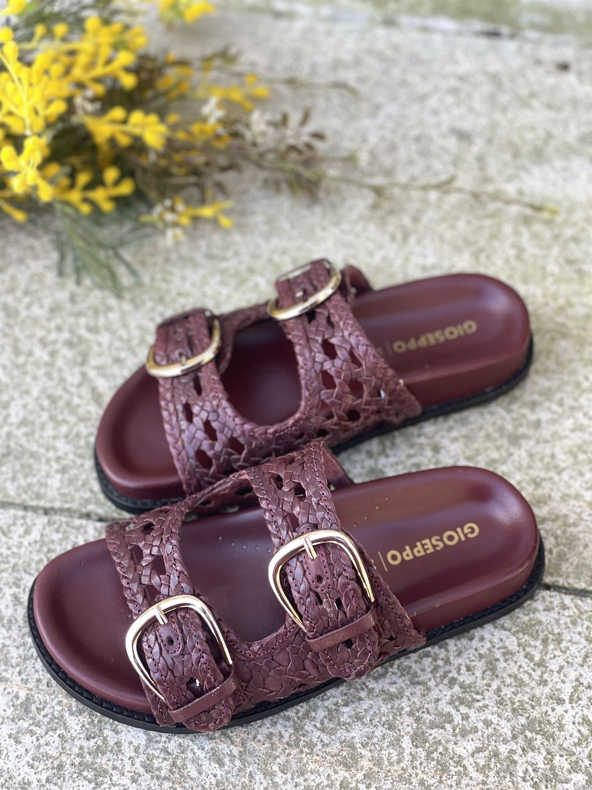 Sandalias Gioseppo BIO piel trenzada OGUNQUIT burgundy - Imagen 1