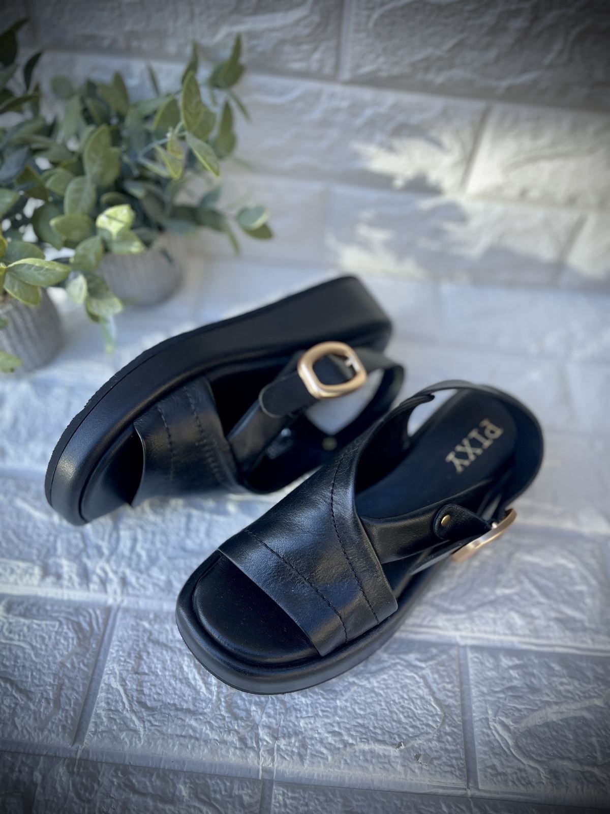 Sandalias PIXY Bio estilo retro negra - Imagen 1