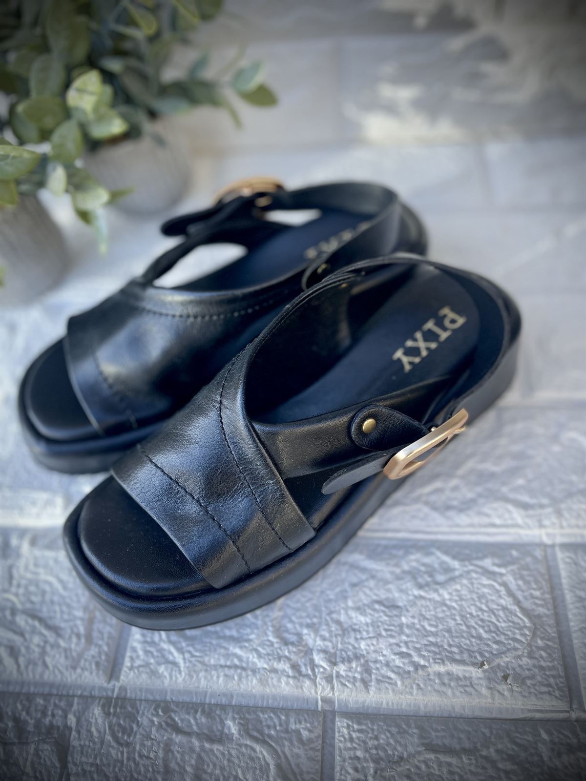 Sandalias PIXY Bio estilo retro negra - Imagen 5