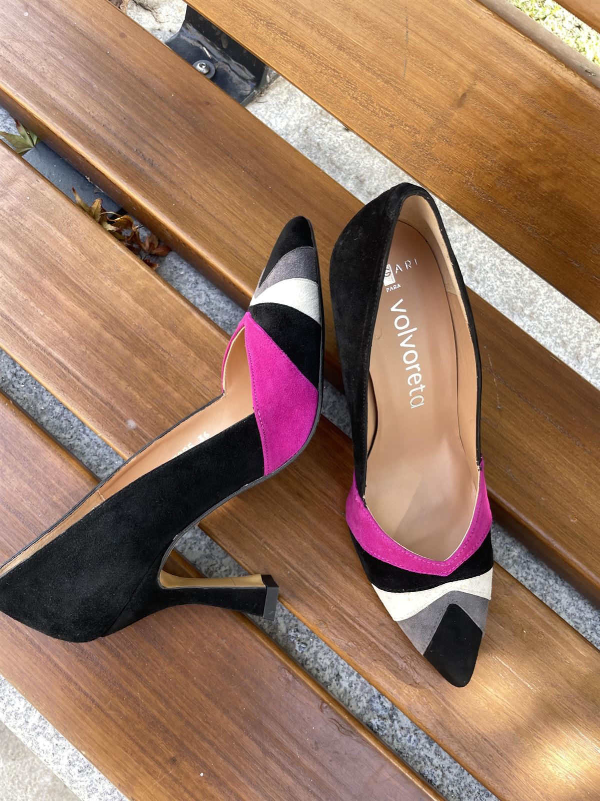 Stiletto Angari 45025-52N negro puntera colores - Imagen 1
