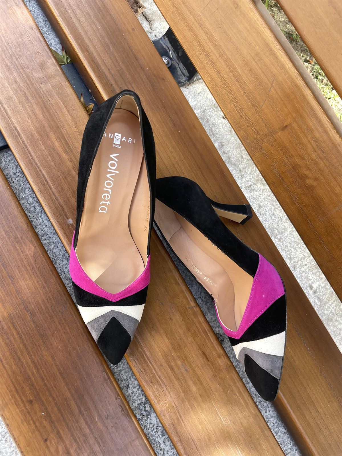 Stiletto Angari 45025-52N negro puntera colores - Imagen 2