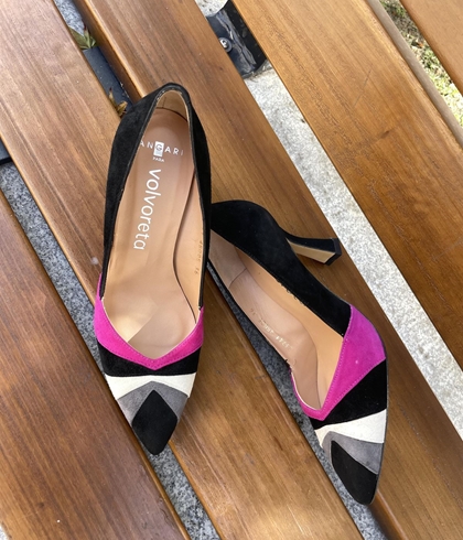 Stiletto Angari 45025-52N negro puntera colores - Imagen 2