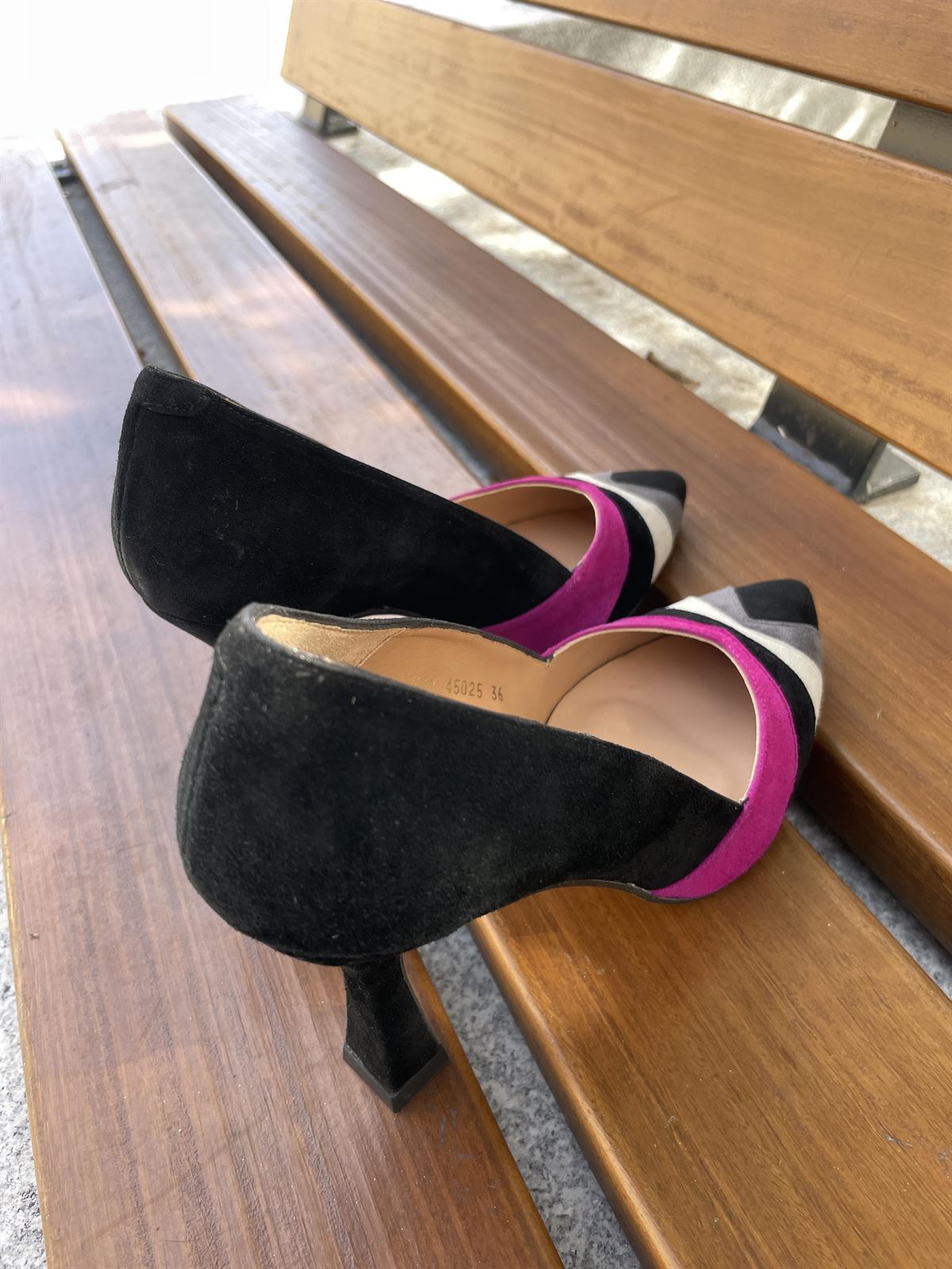 Stiletto Angari 45025-52N negro puntera colores - Imagen 3