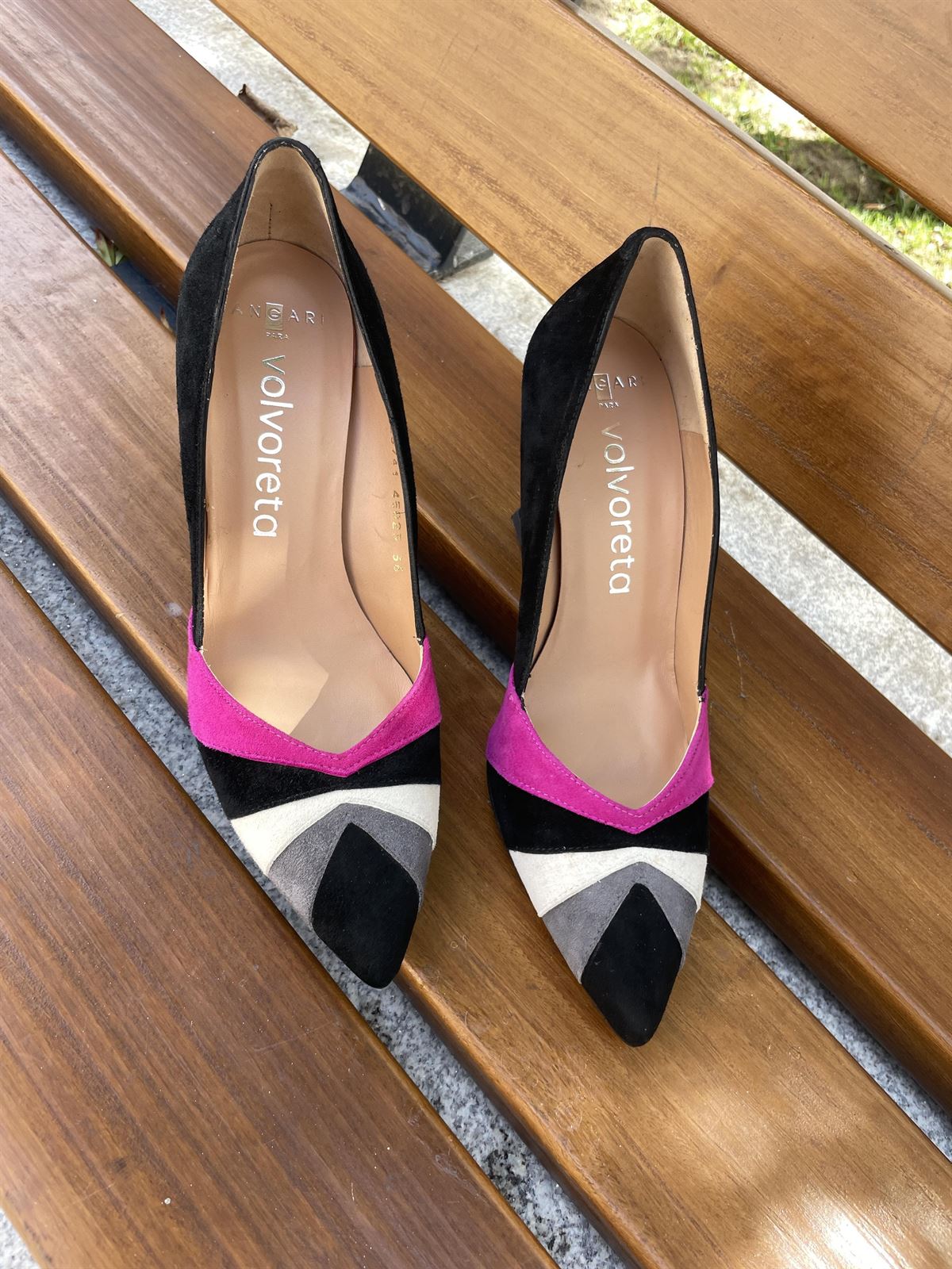Stiletto Angari 45025-52N negro puntera colores - Imagen 4