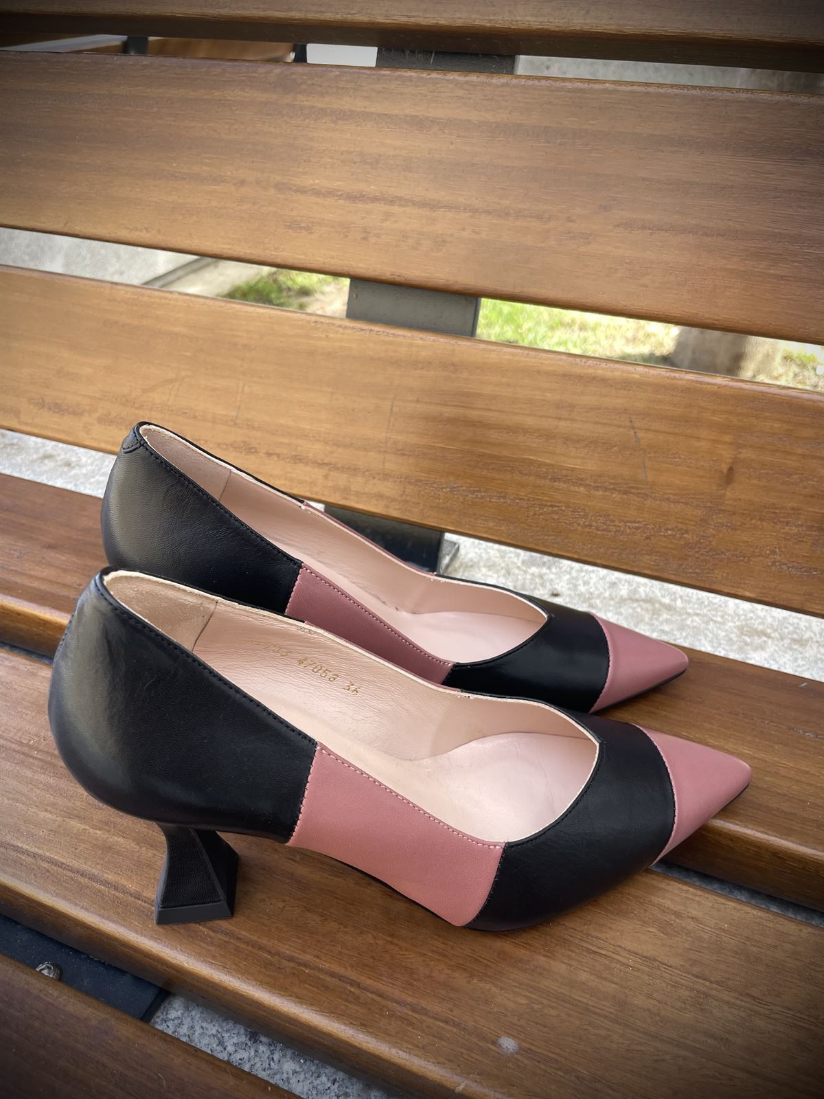 Stiletto Angari 47058 ASTOR rayas negro rosa - Imagen 1