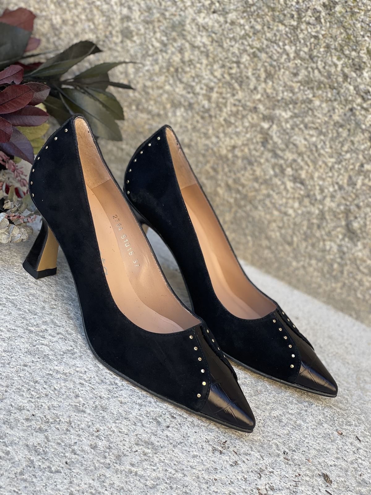 Stiletto Angari 51015-07 MANILA mini tachas Negro - Imagen 1