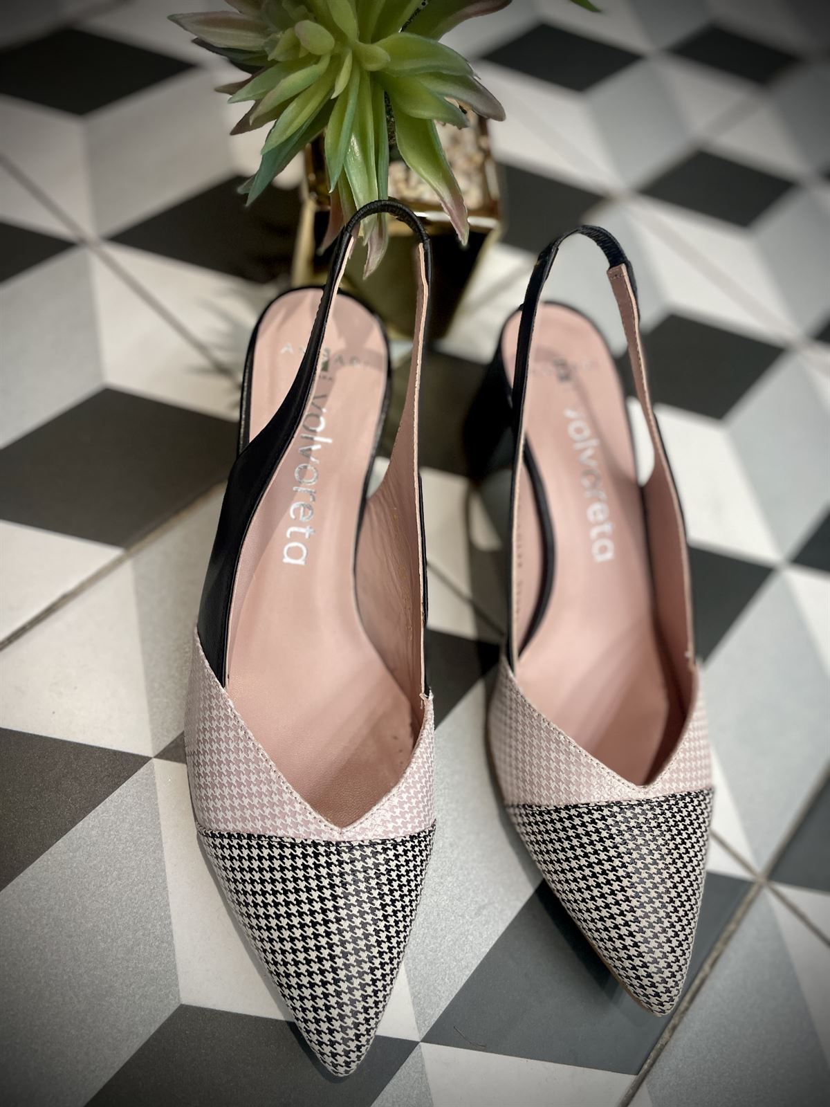 Stiletto Angari destalonado vichy rosas y negros - Imagen 3