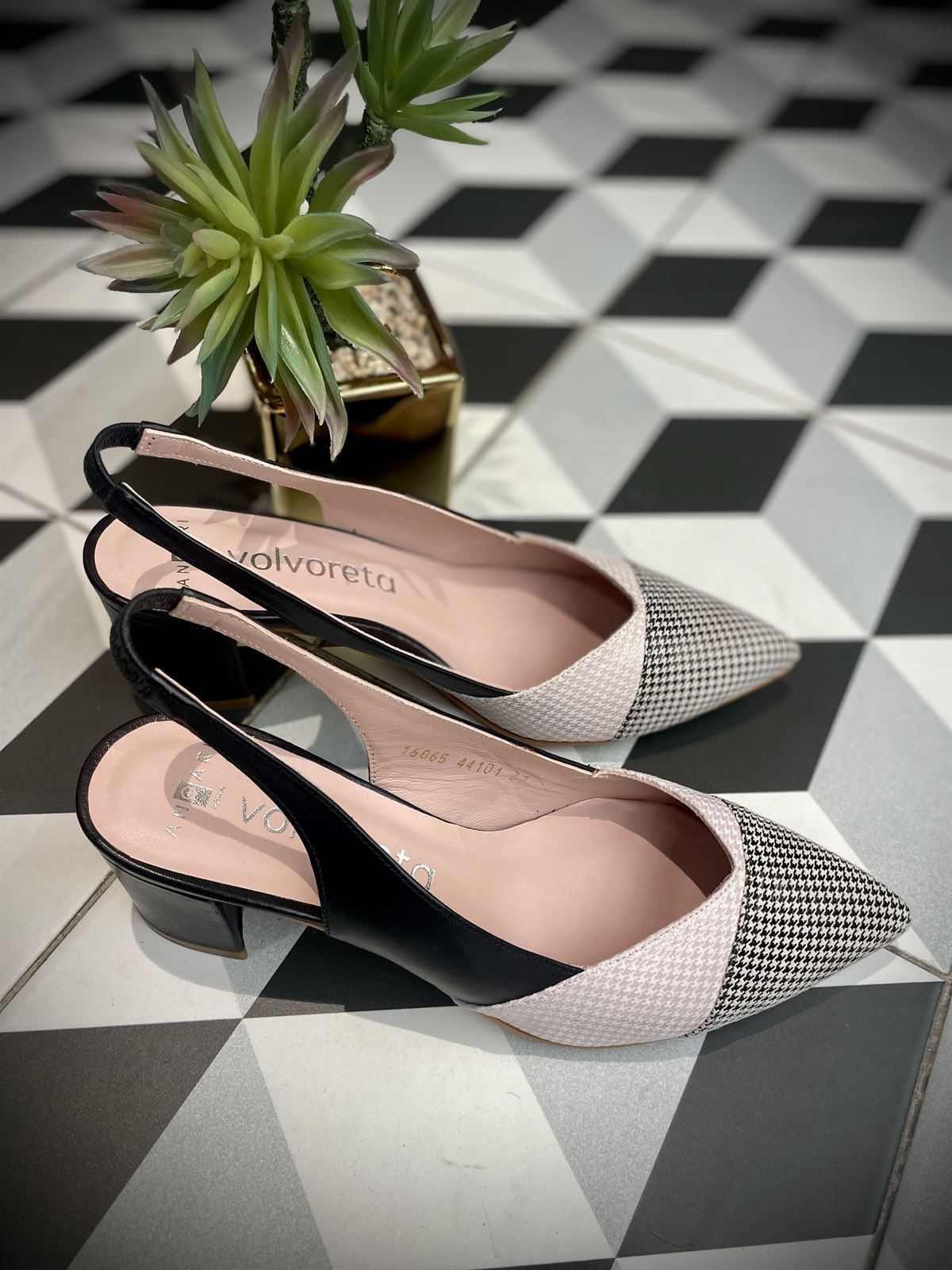 Stiletto Angari destalonado vichy rosas y negros - Imagen 4