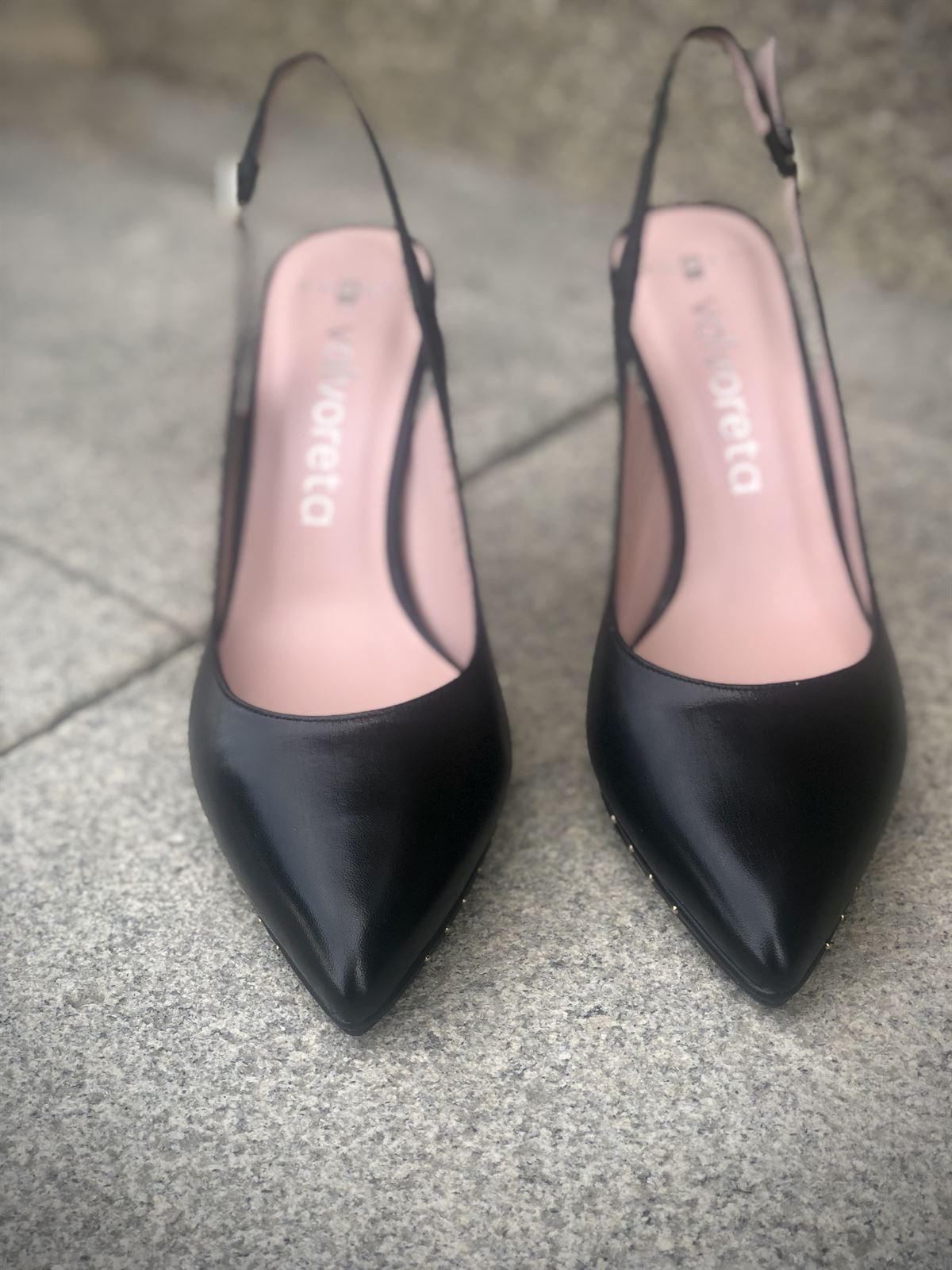 stiletto Angari negro tacón fino. - Imagen 4