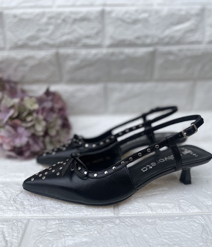 Stiletto Angari tachas y lazo negro - Imagen 2