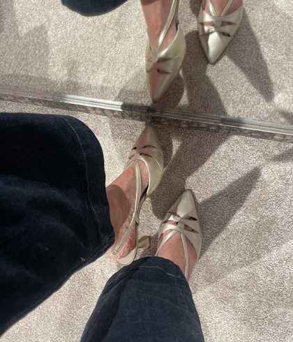 Stiletto Candelitas destalonado metalizado oro champagne - Imagen 1