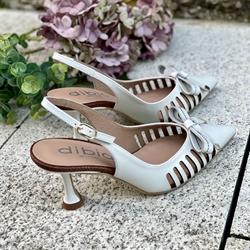 Stiletto tacón Dibia by Ezzio 56060 ante piel Color hielo - Imagen 2