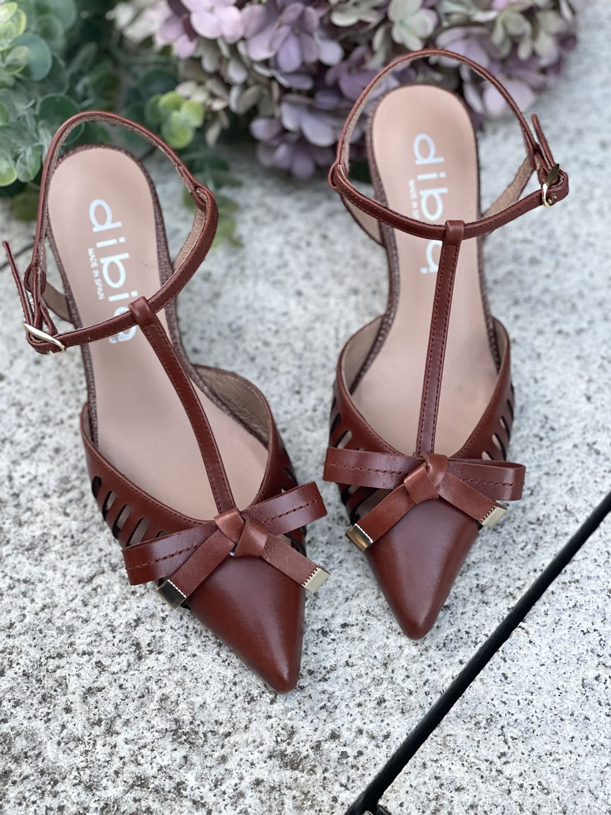 Stiletto tacón Dibia by Ezzio 56060 ante piel marrón - Imagen 3