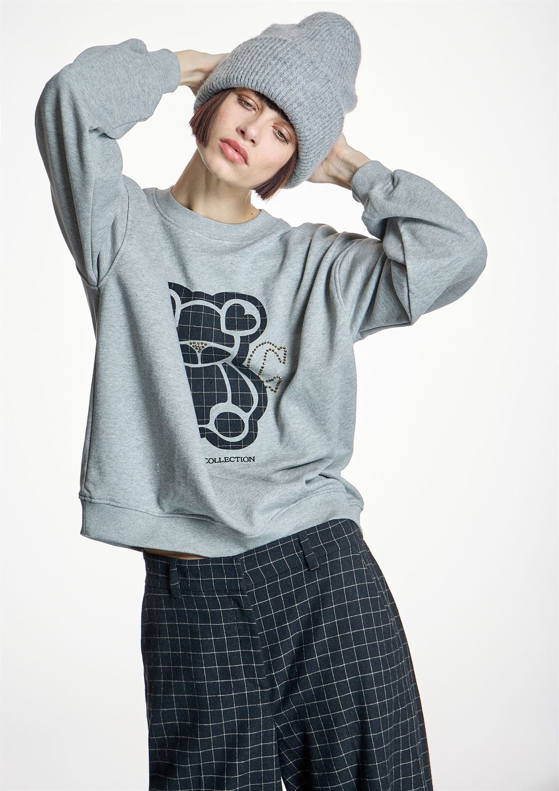 Sudadera Alba Conde 6805 print OSO GRIS - Imagen 2