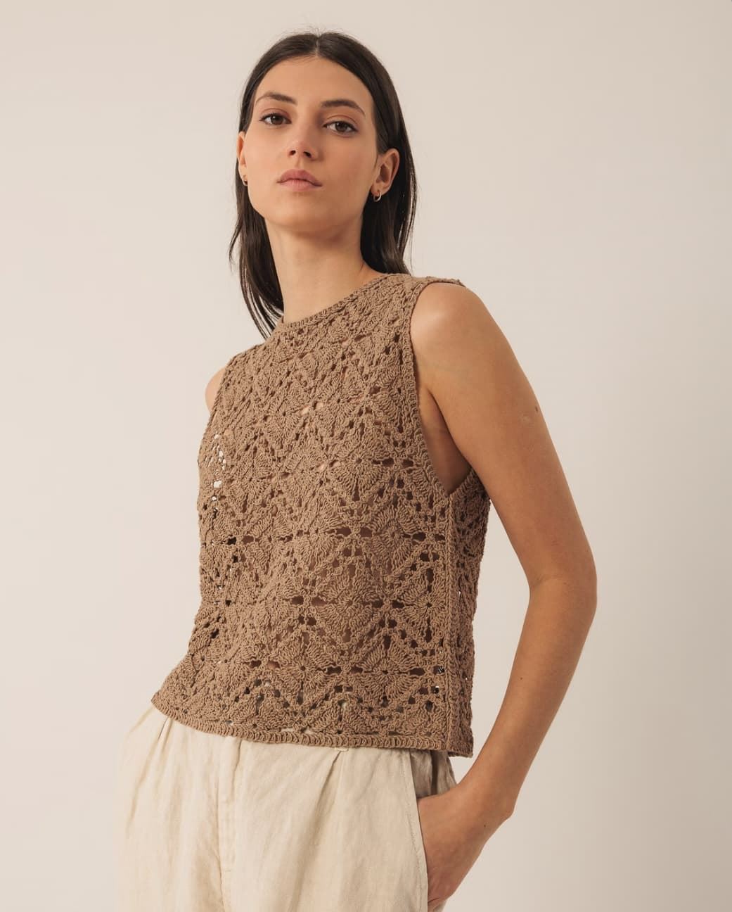 TOP Indi & Cold abotonado crochet topo - Imagen 2