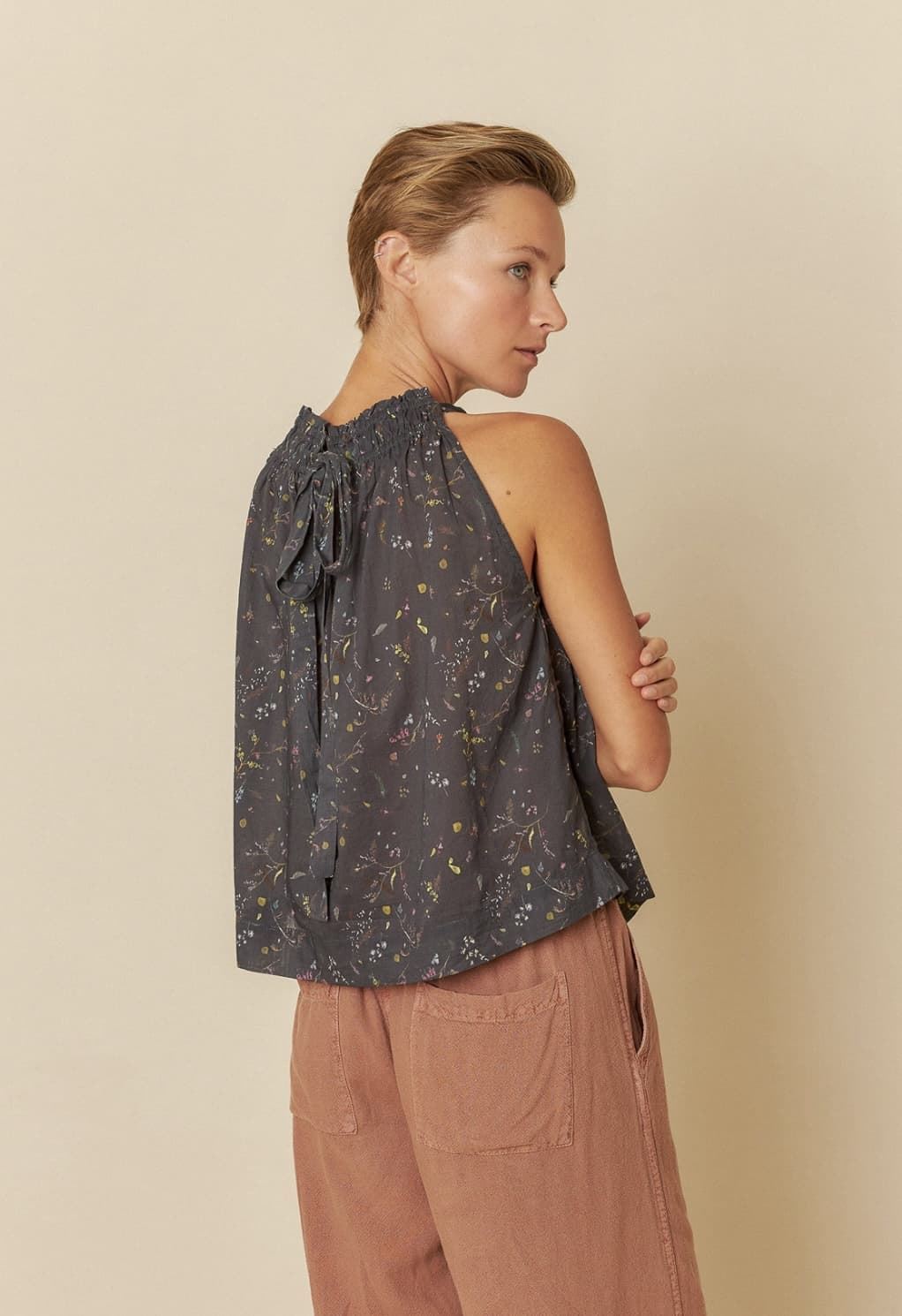TOP Indi & Cold AD151 Halter carbón - Imagen 3