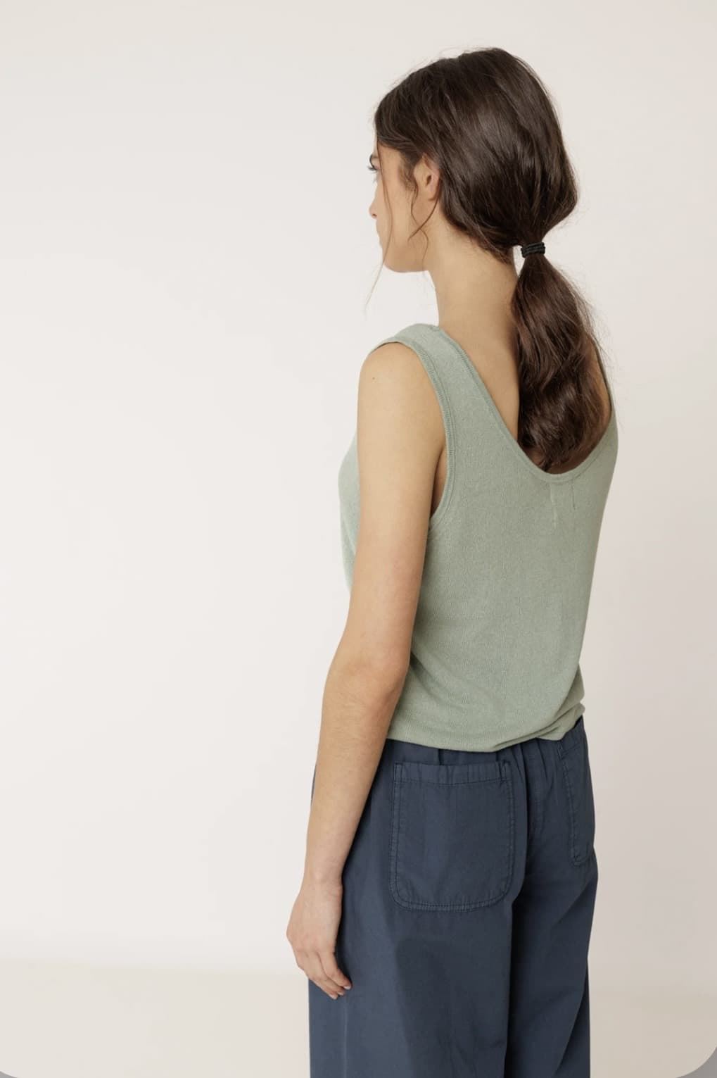 TOP Indi & Cold TOP FG535 PUNTO TINTE PRENDA verde salvia - Imagen 2