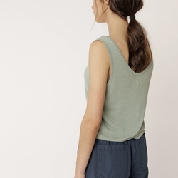 TOP Indi & Cold TOP FG535 PUNTO TINTE PRENDA verde salvia - Imagen 2