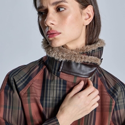 TRENCH Alba Conde 5670-380-81 Cuadros cuello desmontable - Imagen 2