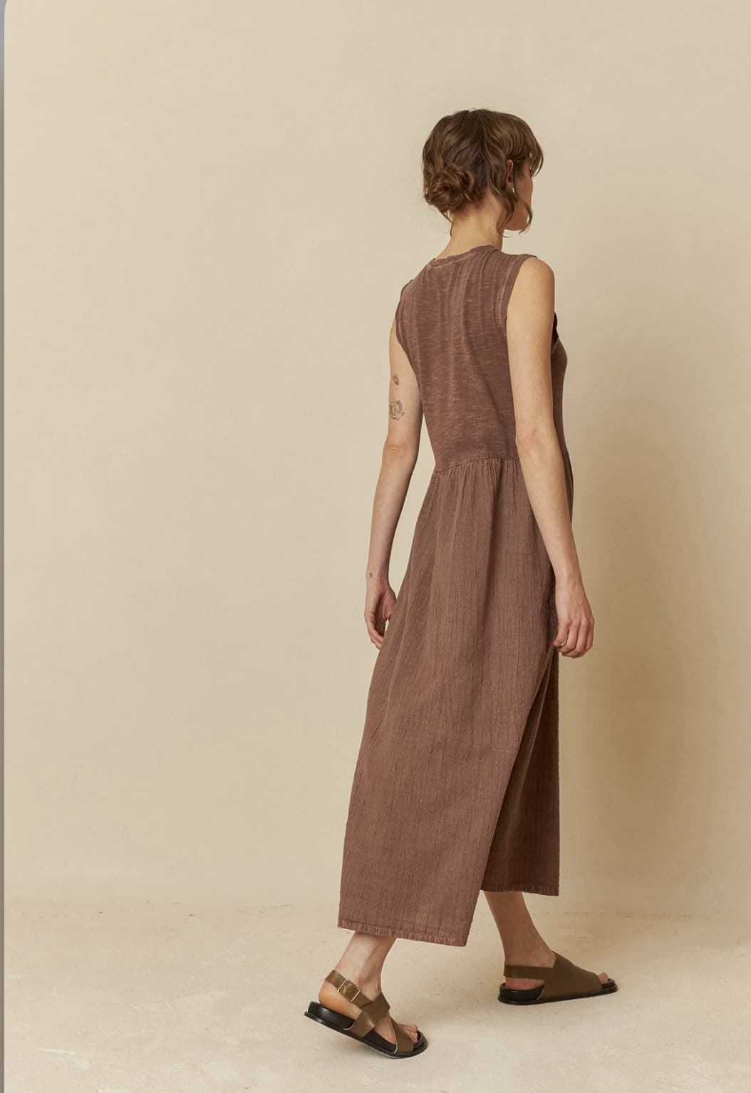 Vestido AD 370 Indi & Cold Efecto lavado chocolate - Imagen 5