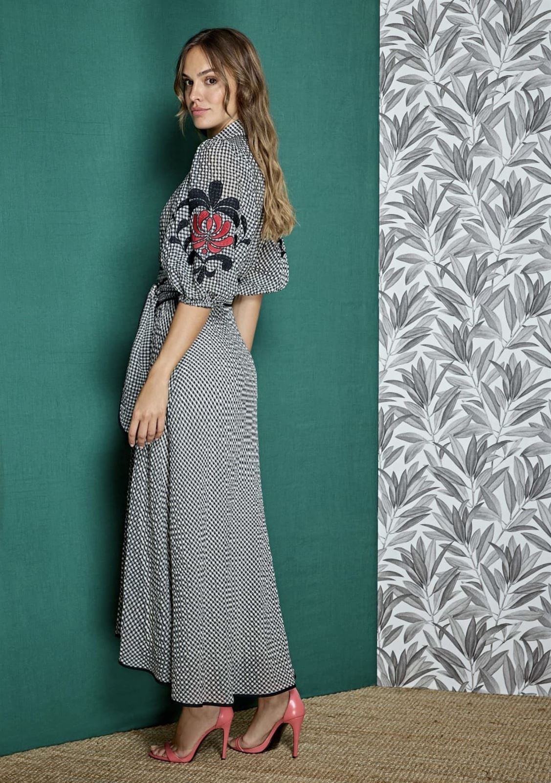 Vestido Alba Conde 3403-745-20 vichy bordado blanco negro - Imagen 3