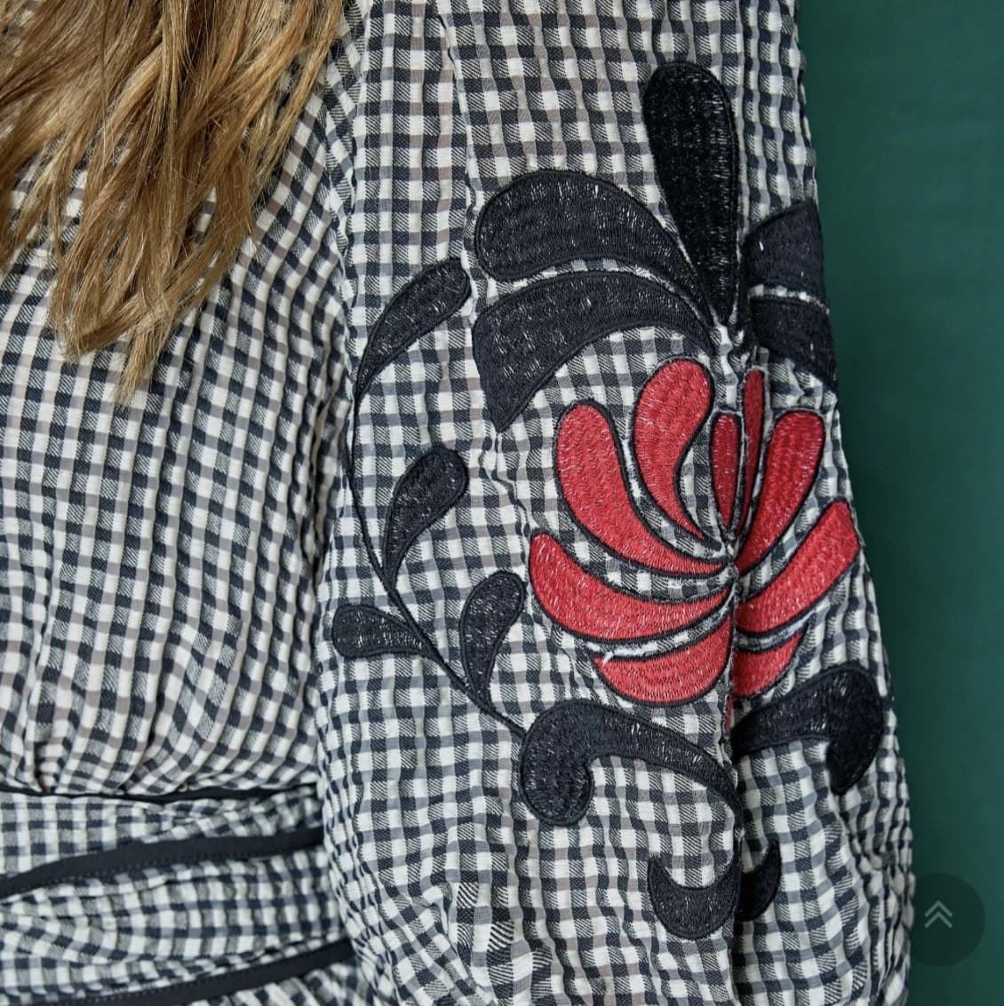 Vestido Alba Conde 3403-745-20 vichy bordado blanco negro - Imagen 5