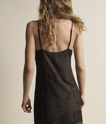 Vestido ese O ese AMANDA tirantes lencero marrón chocolate - Imagen 2