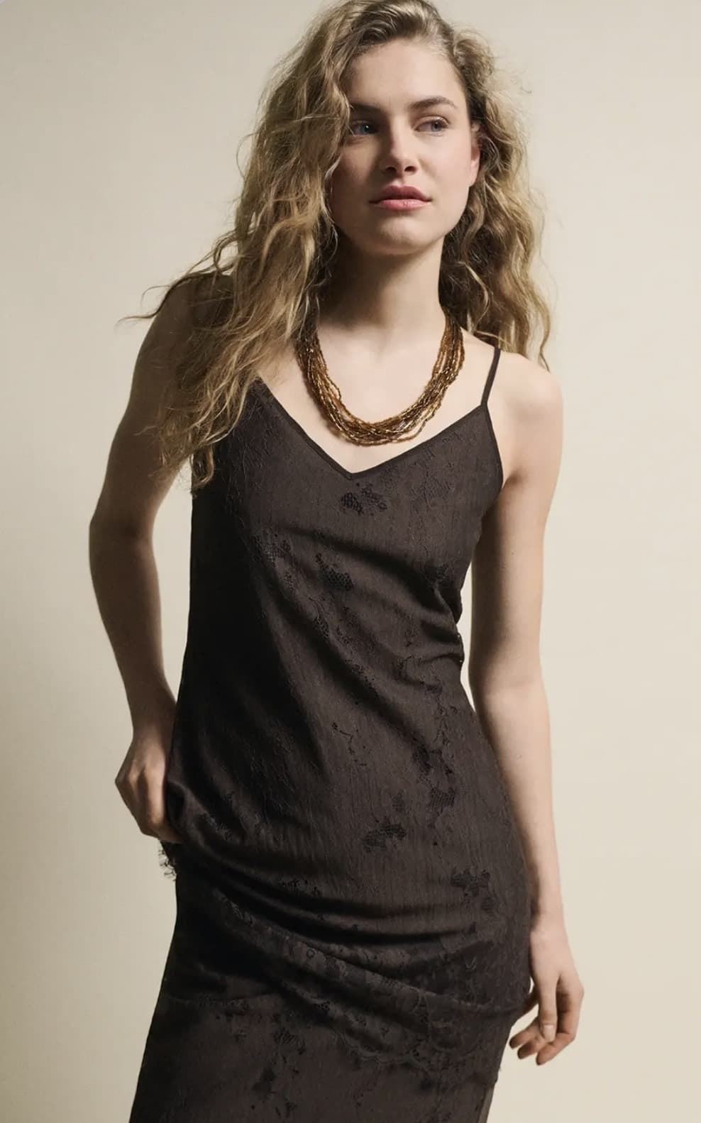 Vestido ese O ese AMANDA tirantes lencero marrón chocolate - Imagen 4