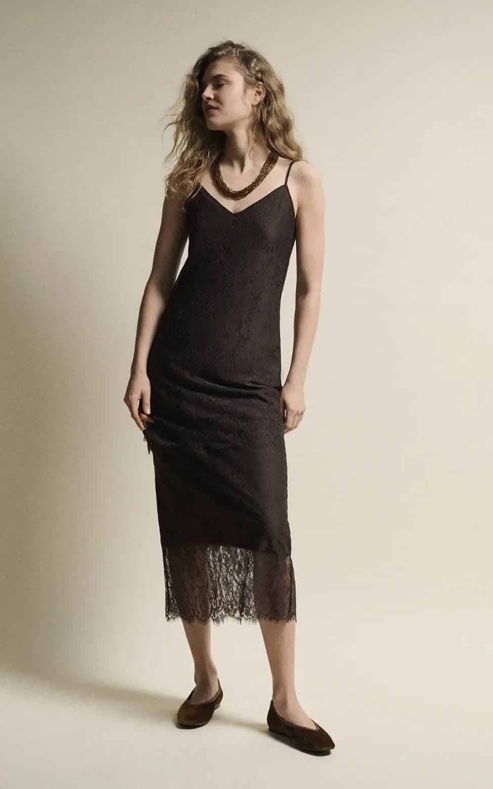 Vestido ese O ese AMANDA tirantes lencero marrón chocolate - Imagen 6