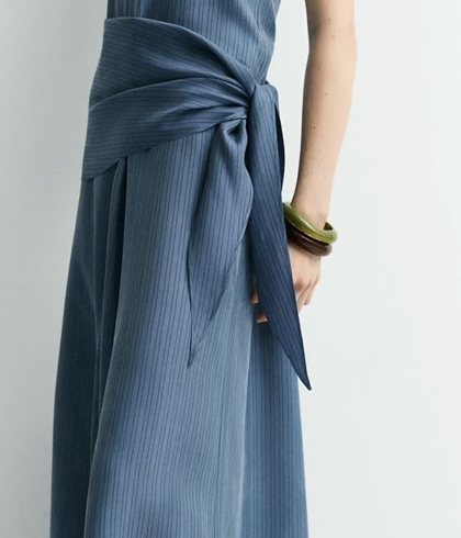 Vestido ese O ese ROCHELLE azul rayitas finitas. - Imagen 1