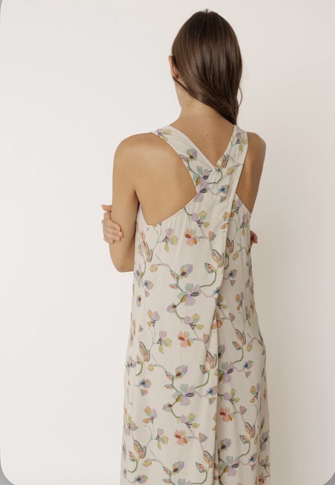 Vestido Indi & Cold  AD100 Espalda cruzada floral ecru crudo - Imagen 2