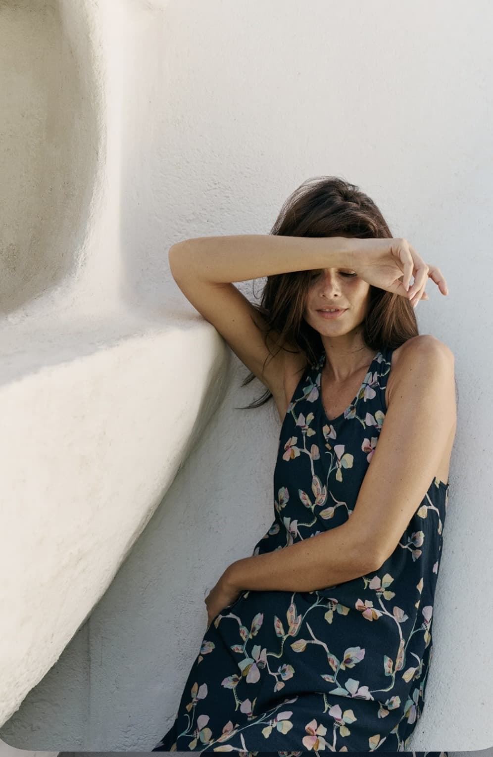 Vestido Indi & Cold  AD100 Espalda cruzada floral Navy marino - Imagen 2