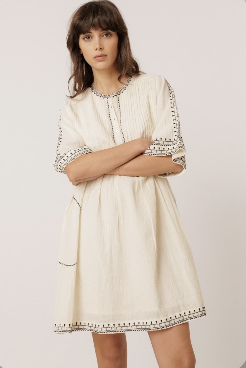 Vestido Indi & Cold  AD188 BORDADO A CONTRASTE crudo - Imagen 1