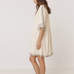 Vestido Indi & Cold  AD188 BORDADO A CONTRASTE crudo - Imagen 2