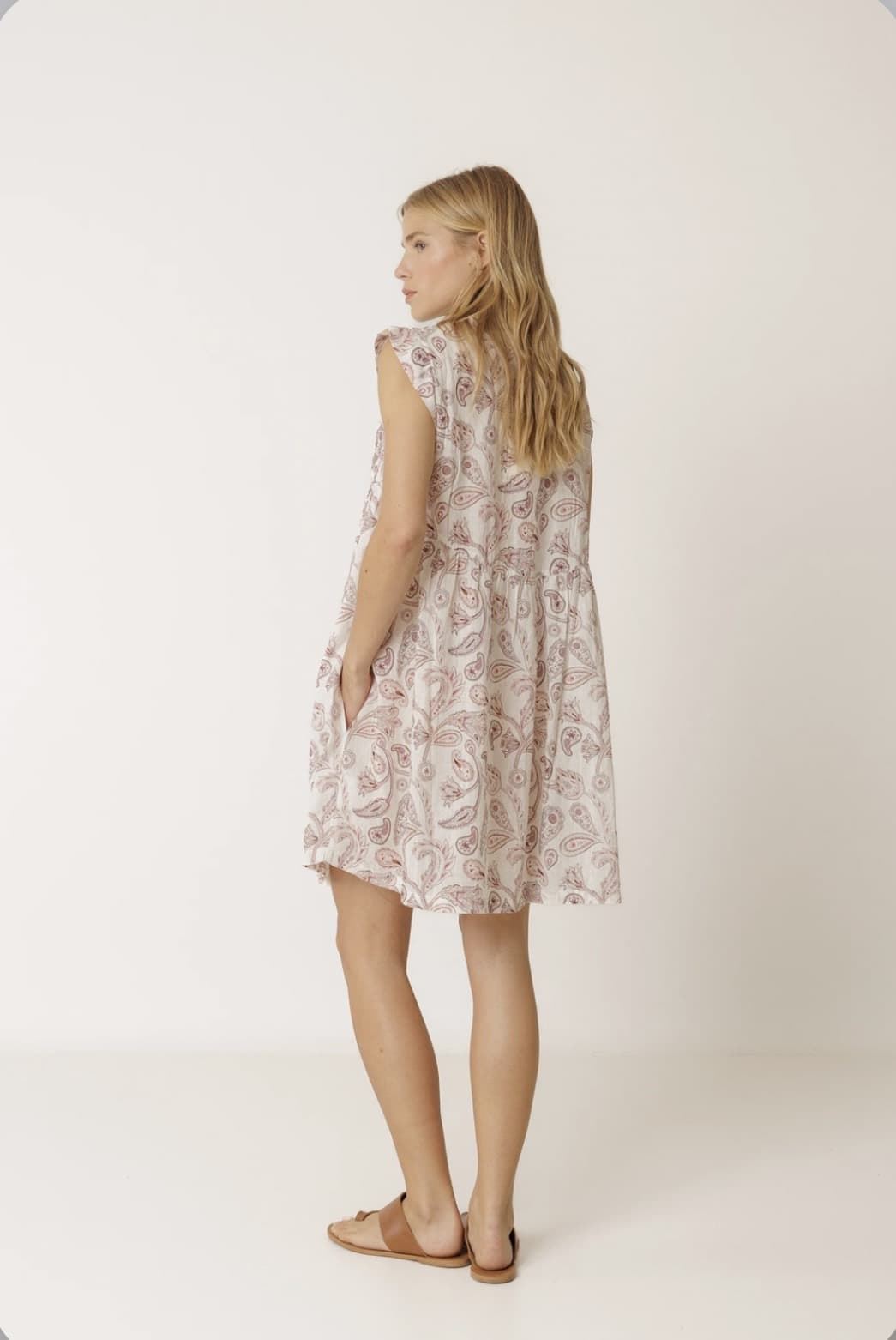 Vestido Indi & Cold  KI133 CORTO SMOCK crudo estampado lichi - Imagen 4