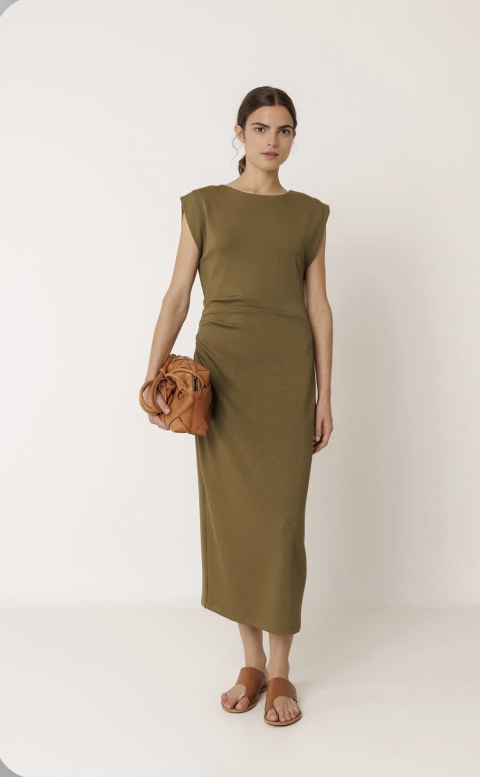 Vestido Indi & Cold NM440 AJUSTADO PLIEGUES  verde khaki - Imagen 6