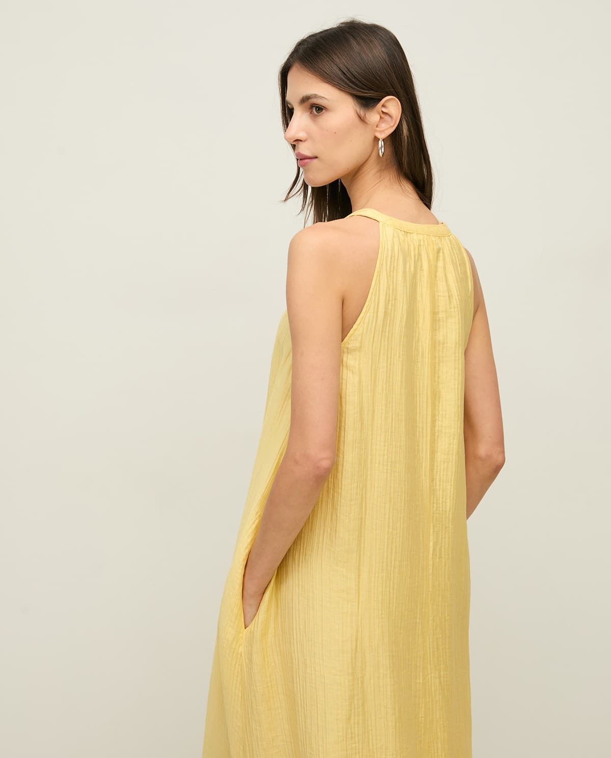 Vestido YERSE 44871 LARGO ESTAMPADO CON FRUNCES AMARILLO MANTEQUILLA - Imagen 2
