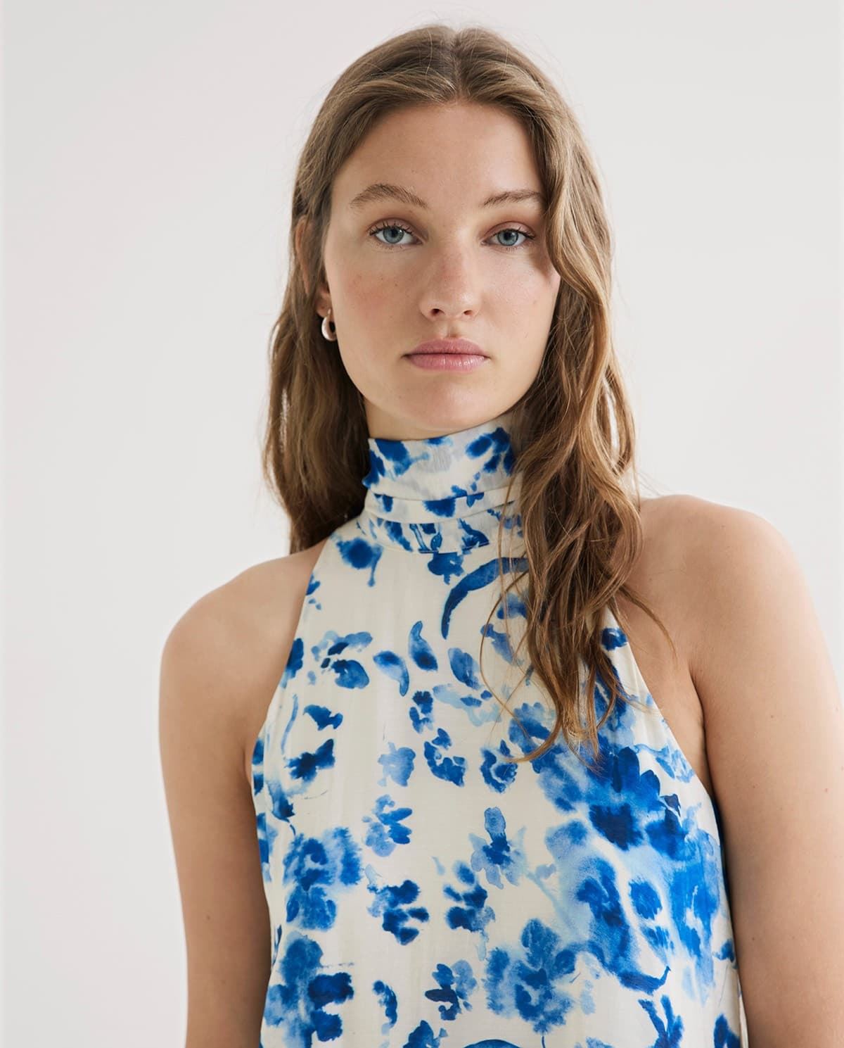 Vestido Yerse 44878 LAZO LARGO CUELLO HALTER azules - Imagen 1