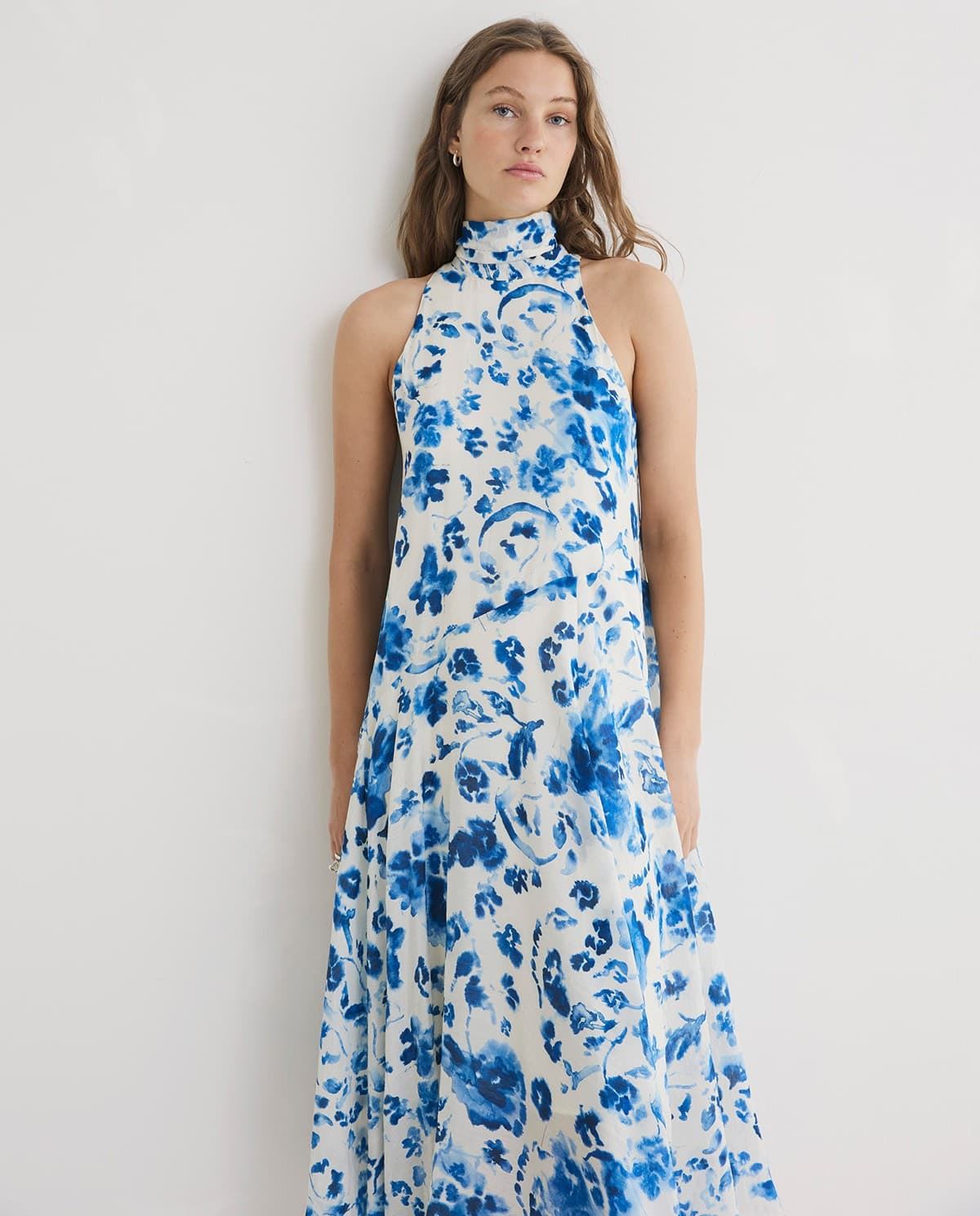 Vestido Yerse 44878 LAZO LARGO CUELLO HALTER azules - Imagen 2