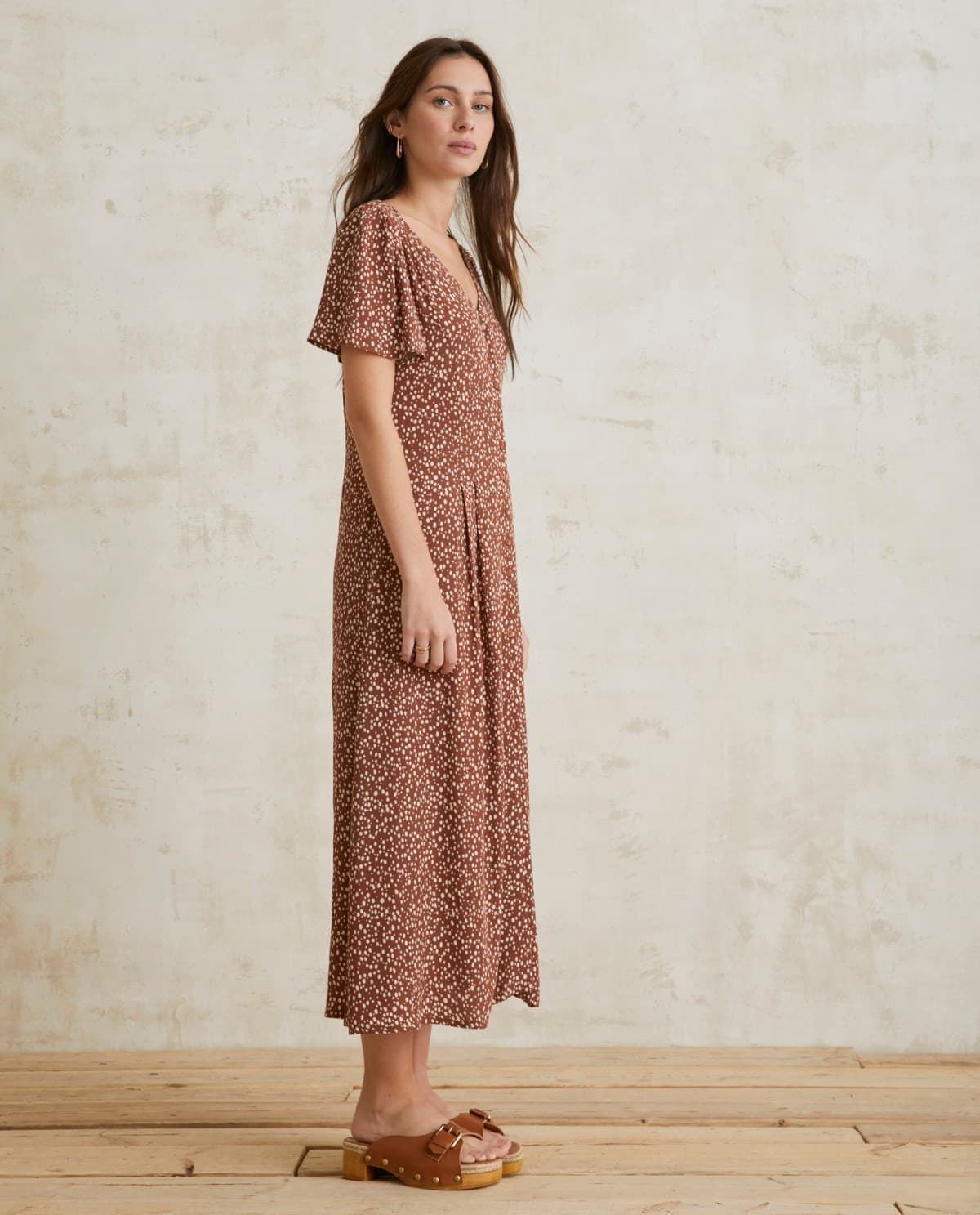 Vestido Yerse fluido lunares chocolate - Imagen 2
