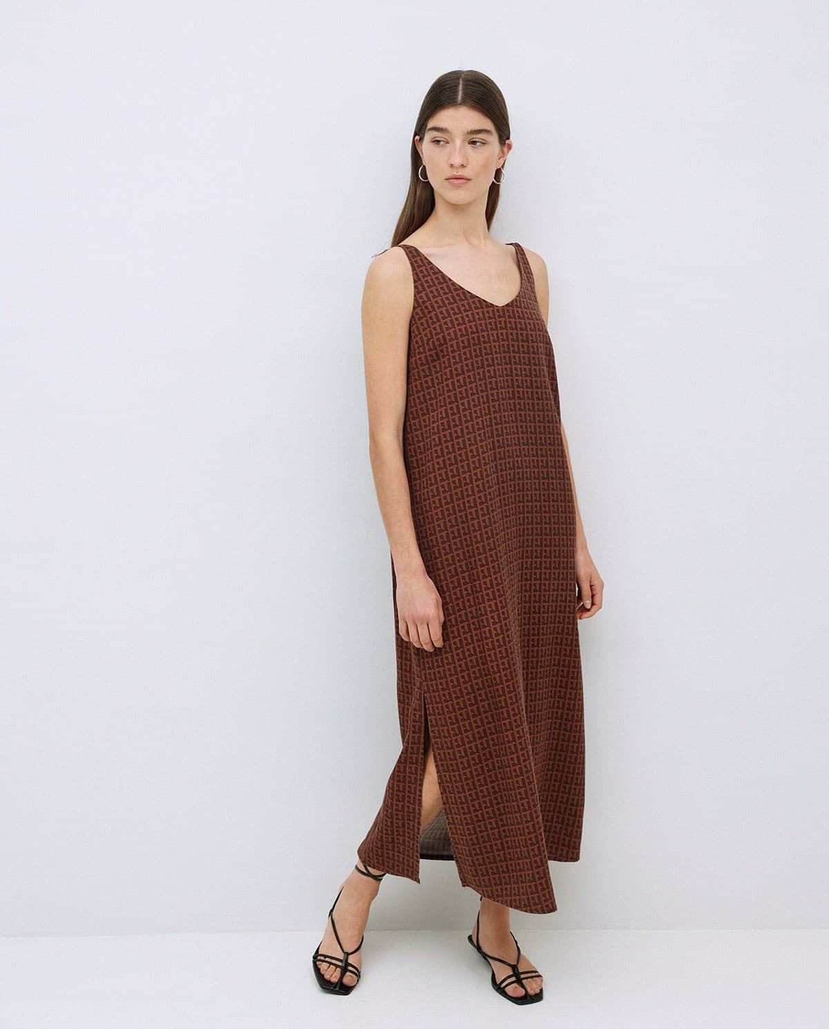 VESTIDO Yerse Ref. 42809TENCEL PICO CHOCOLATE - Imagen 1