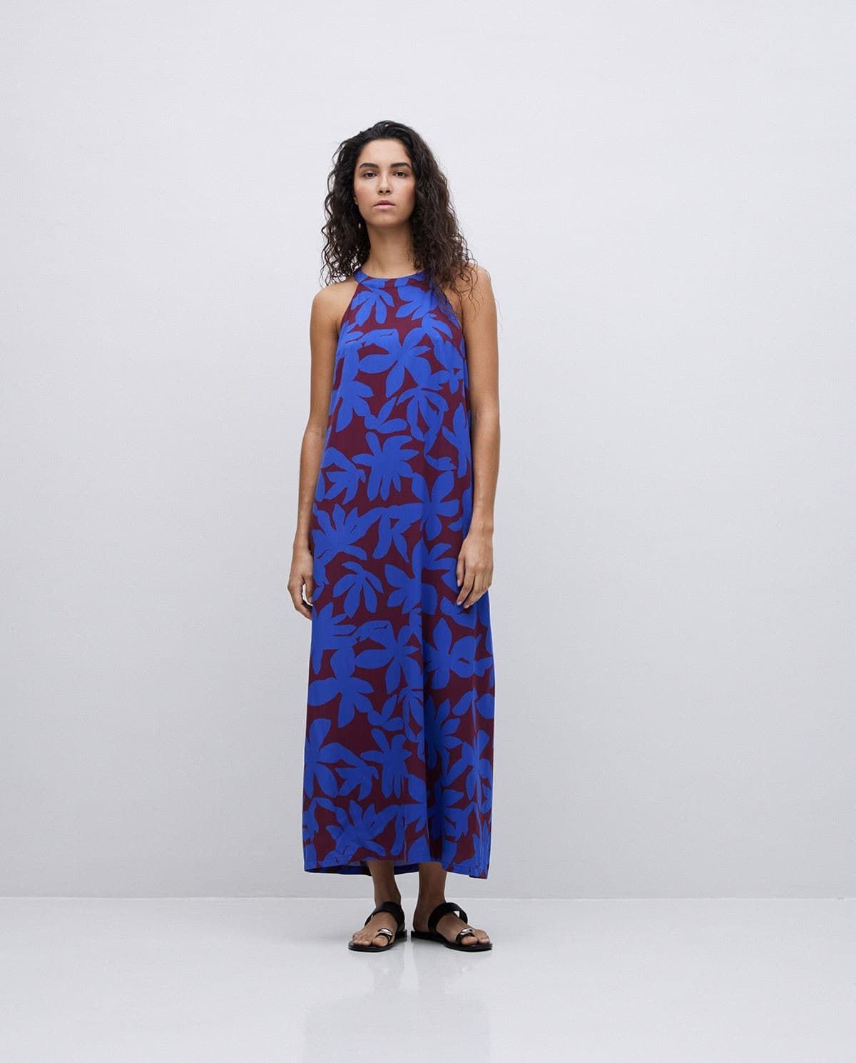 VESTIDO Yerse Ref. 42881 LARGO CUELLO HALTER AZUL - Imagen 4