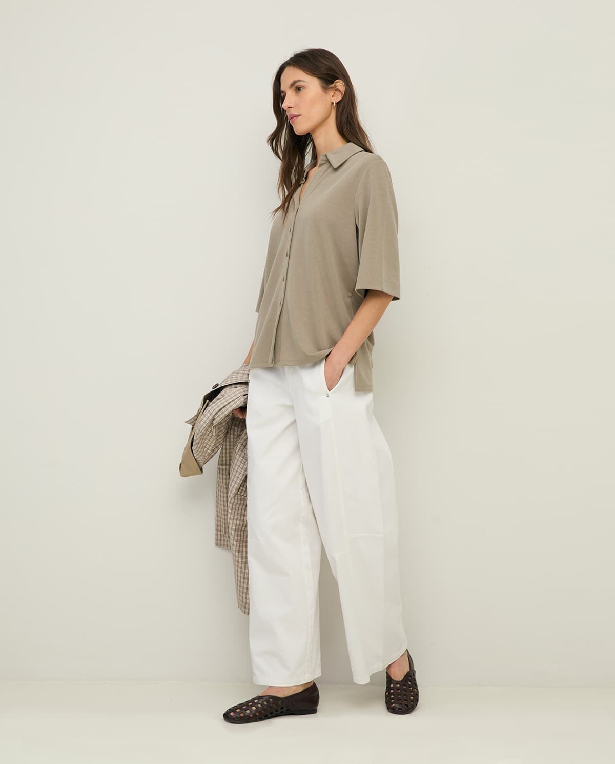 YERSE 44110 FLUIDA MANGA CORTA arena - Imagen 4