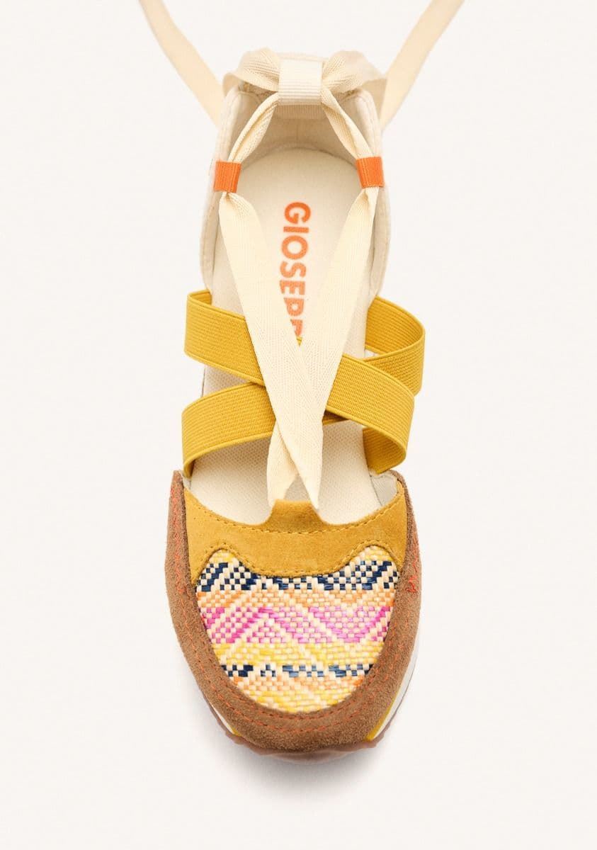 Zapatillas Gioseppo LITTLETON cintas rafia amarillas - Imagen 3