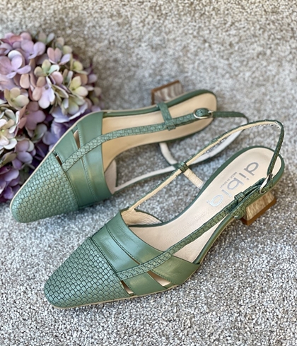 Zapato 14234 Dibia by Ezzio destalonado piel flexible verde - Imagen 2
