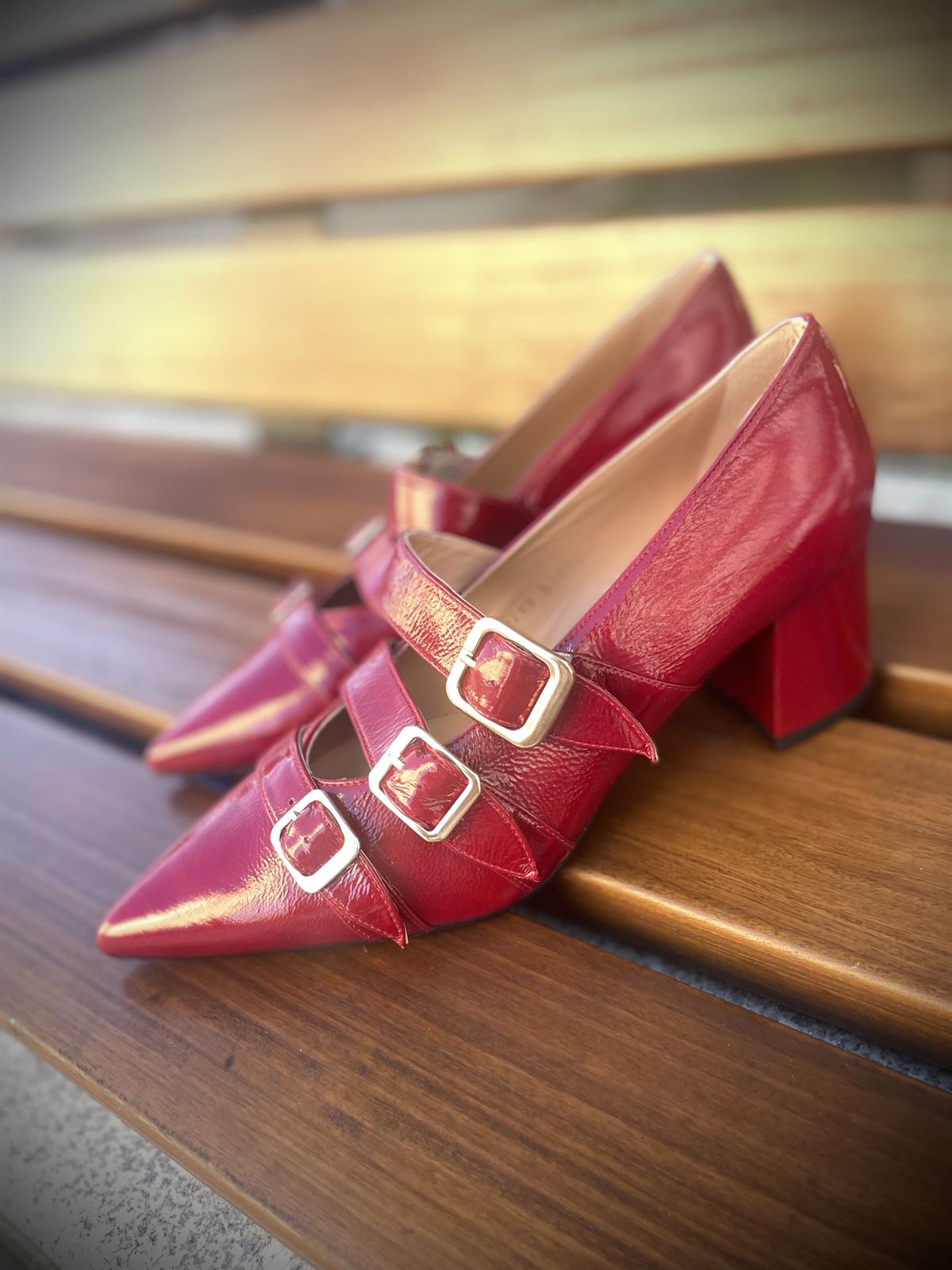 Zapato Angari 51114-59 TAIPEI Berry -59 charol rojo - Imagen 3