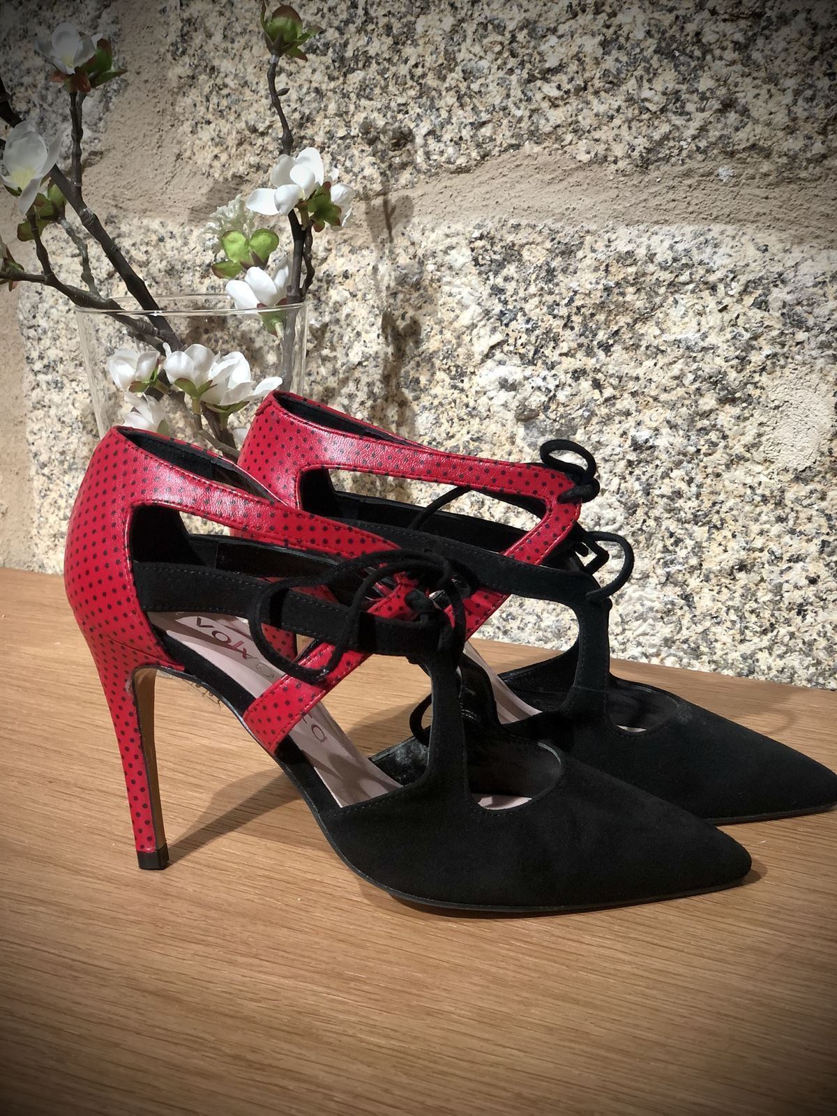 Zapato angari cordones negro rojo - Imagen 1