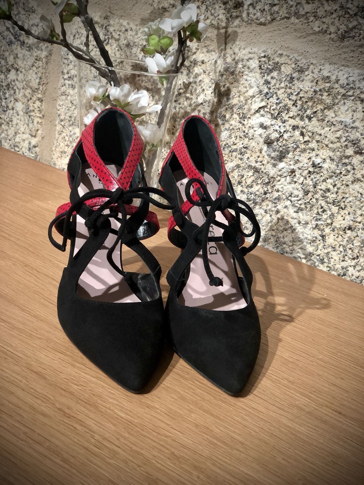 Zapato angari cordones negro rojo - Imagen 2