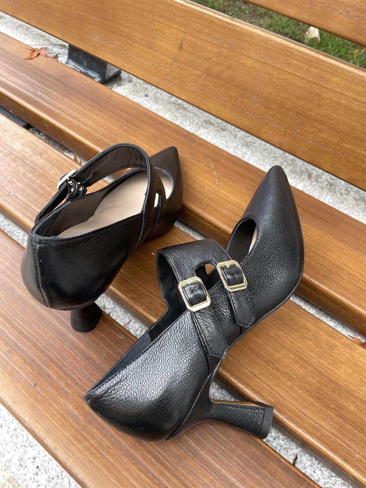 ZAPATO Angari de tacón 54051-07 MANILA hebillas negro - Imagen 4